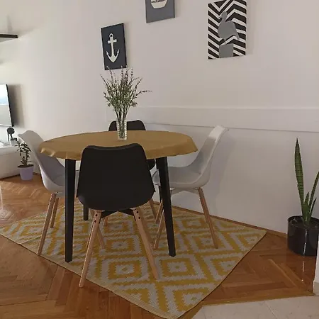 David Apartment *